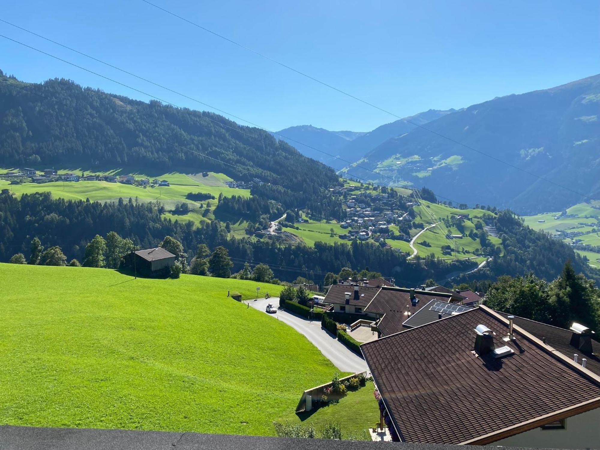 Sunside Apartment Zell am Ziller Bagian luar foto